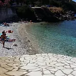 Delfini Bay Retreat ואסיליקי