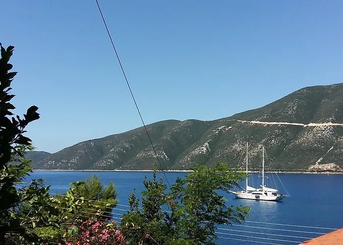 Delfini Bay Retreat Апартаменты *