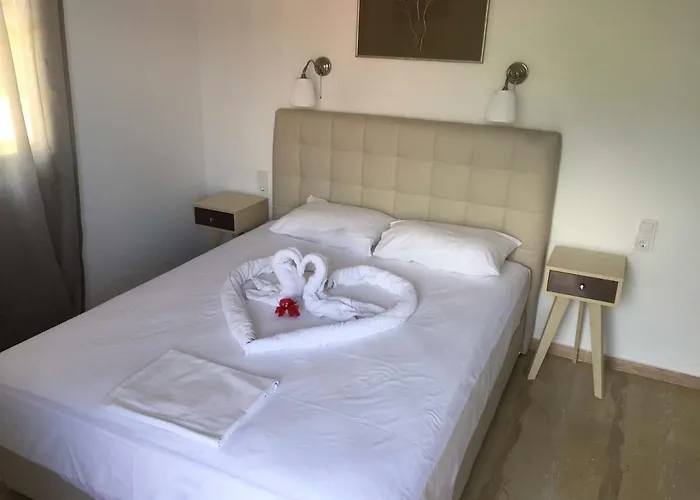 Delfini Bay Retreat Апартаменты Василики